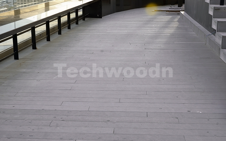 实木地板与木塑地板的区别