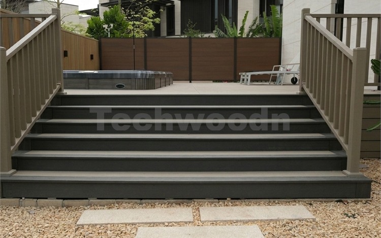 户外木塑楼梯踏步正面效果图